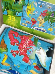 puzzle cu harta lumii pentru copii